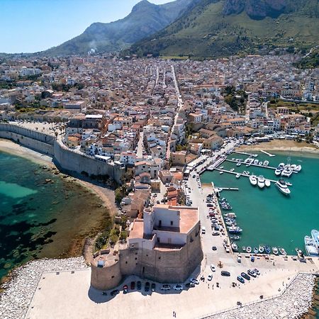 La Casetta Sul Mare 卡斯泰拉马莱 外观 照片