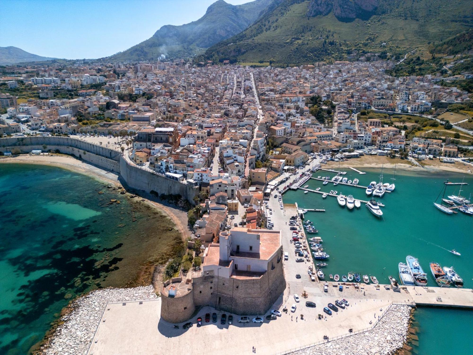 La Casetta Sul Mare 卡斯泰拉马莱 外观 照片